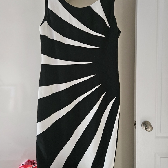 Joseph Ribkoff cocktail dress sz 14 with crop jacket - Picture 3 of 5